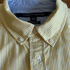 Tommy Hilfiger Men’s Shirt XL TG/XG Classic Fit Yellow and White Stripe